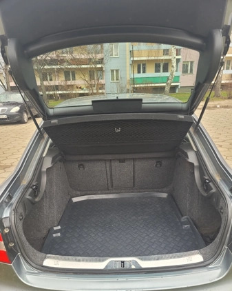 Skoda Superb cena 34900 przebieg: 241000, rok produkcji 2013 z Sławno małe 56